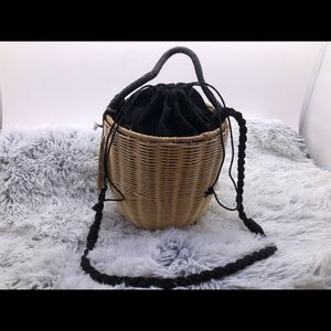 Wicker bucket bags A new day